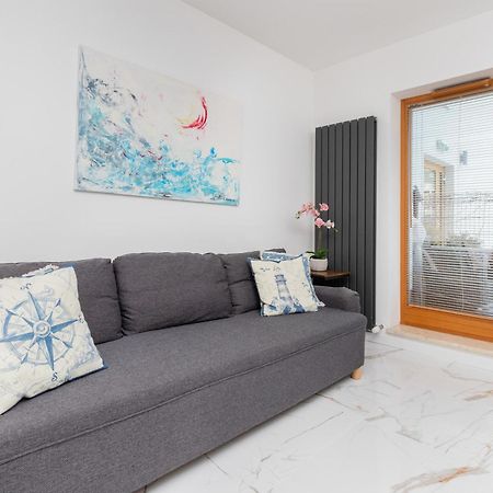 Batorego 7 Apartament With Terrace & Parking Downtown Gdynia By Renters Luaran gambar