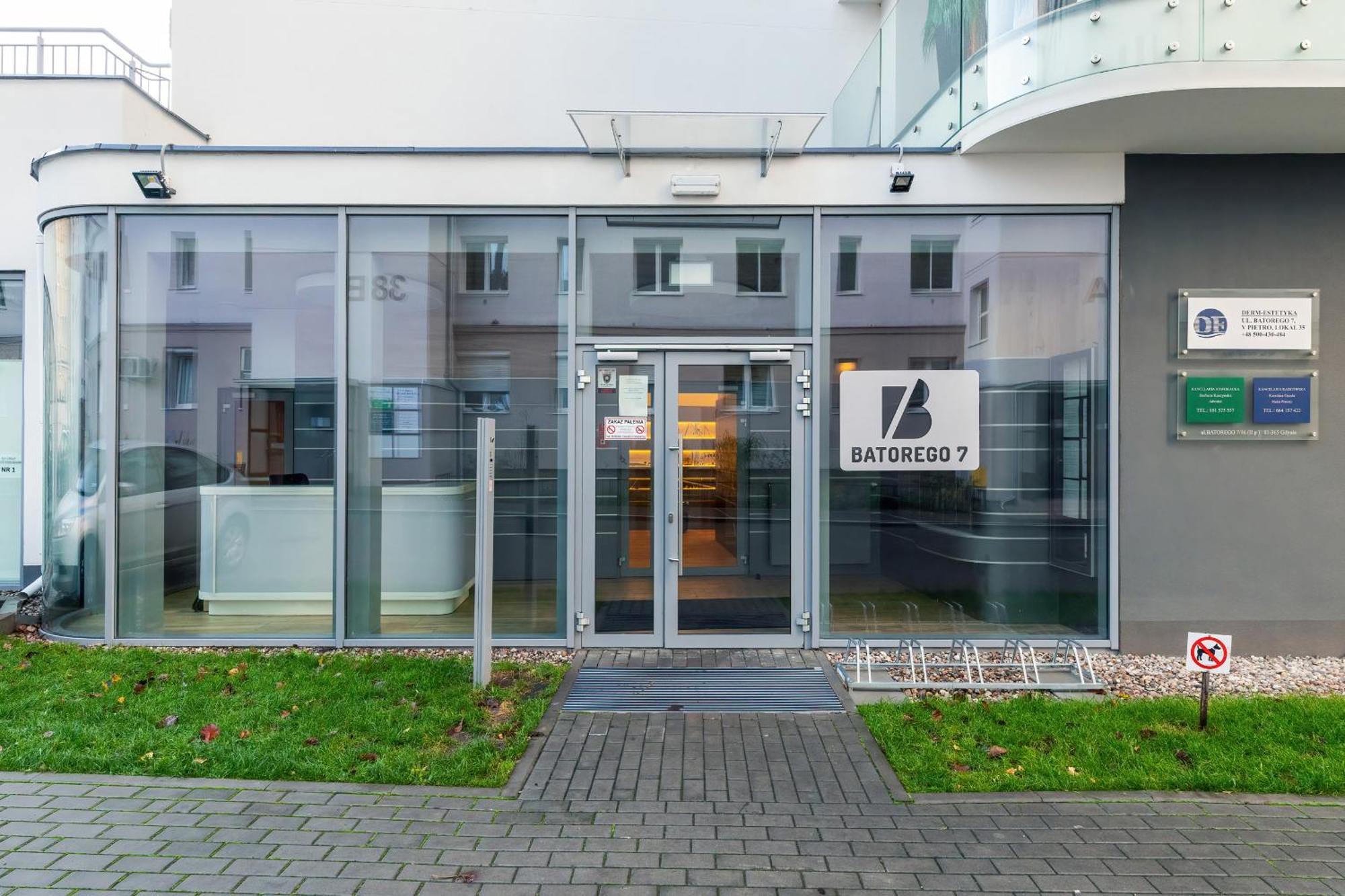 Batorego 7 Apartament With Terrace & Parking Downtown Gdynia By Renters Luaran gambar